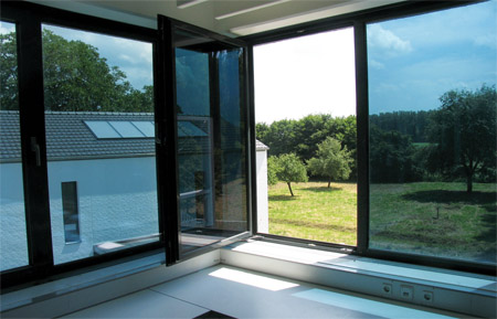 Window Protection From Solar - Radiations 