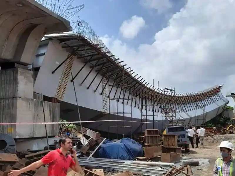 under construction bridge collapsed in Bihar