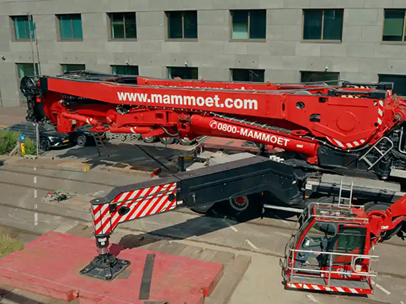 LTM-11200-Crane